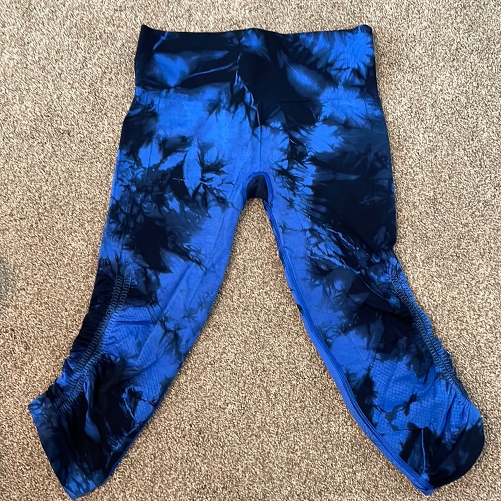 Lululemon Flow & Go Crop